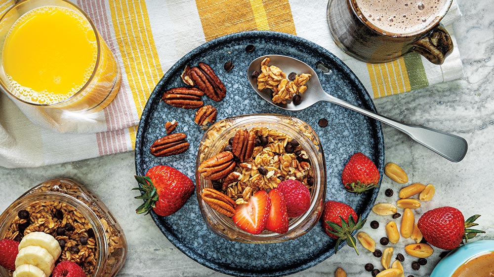 Vegan chocolate overnight oats.