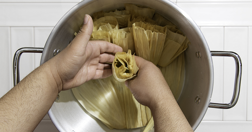 How To Steam Tamales 