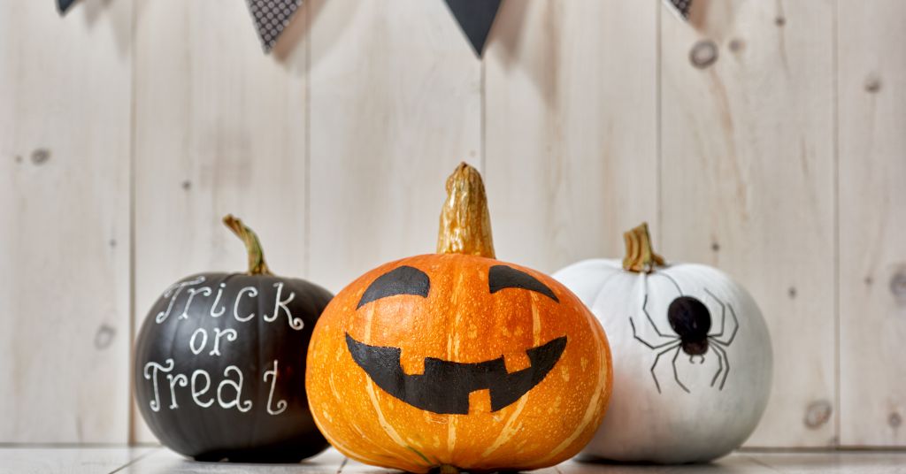 Read more about the article Spooky Savings: Decorating for Halloween on a Budget