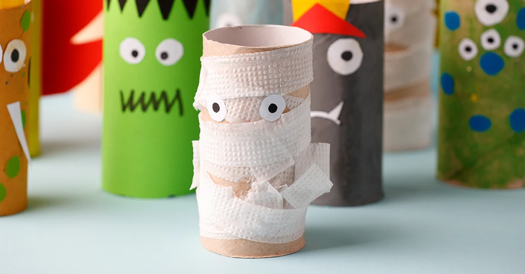 Toilet paper mummy craft 